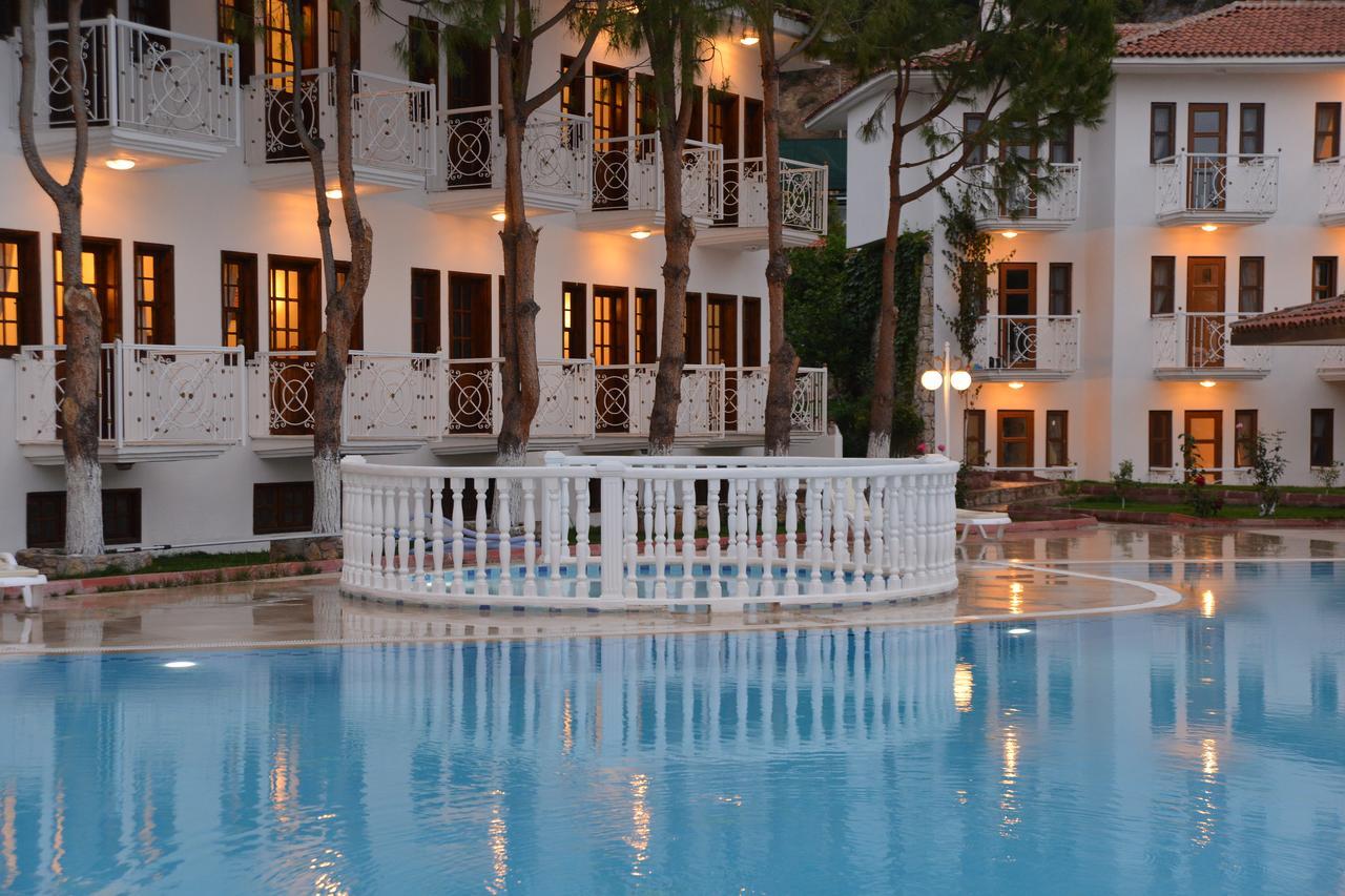 White Hotel Ölüdeniz Exterior foto